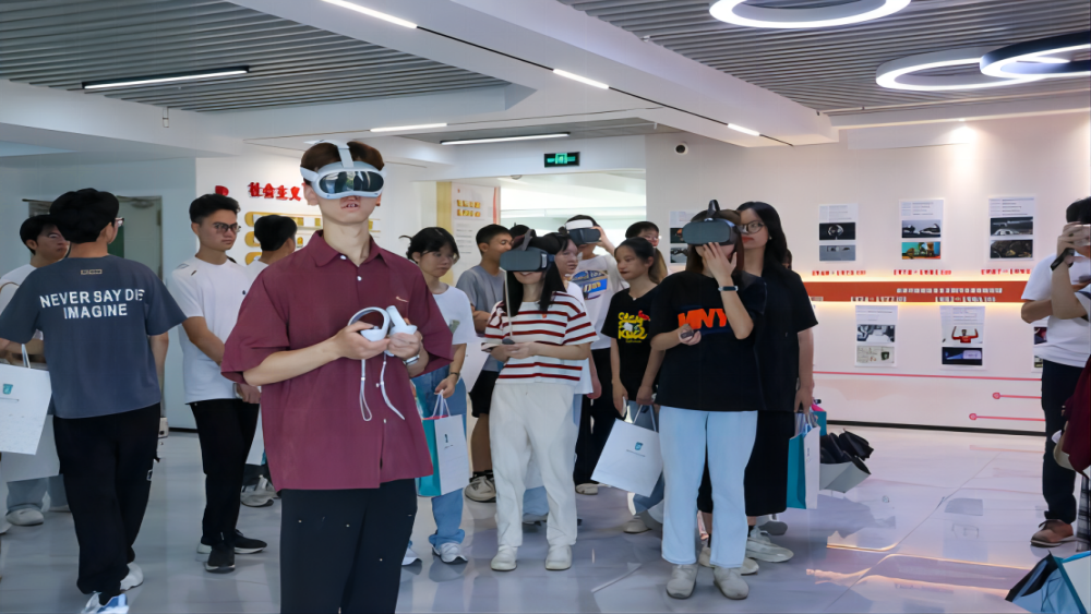 智慧思政共創中心|助力廣東(dōng)财經大(dà)學“數(shù)字化(huà)賦能(néng)大(dà)思政”智慧模式落地(dì) 智慧思政共創中心|助力廣東(dōng)财經大(dà)學“數(shù)字化(huà)賦能(néng)大(dà)思政”智慧模式落地(dì)
