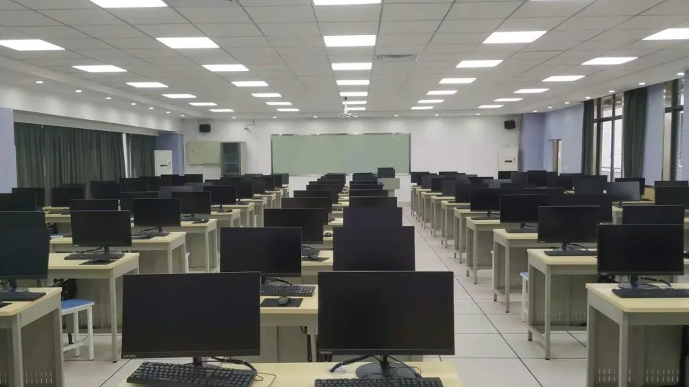 廣東(dōng)時(shí)彙助力東(dōng)莞職業(yè)技(jì)術(shù)學院公共實訓室桌面雲建設
